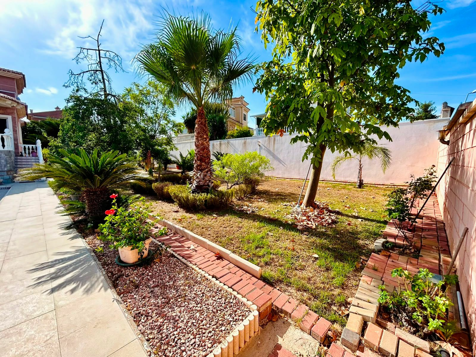 2-3-f54360 2-bedroom Villa In Torrevieja, Spain (200 M²)