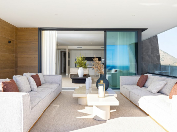 3-bedroom Apartment In Estepona, Spain (202 M²)