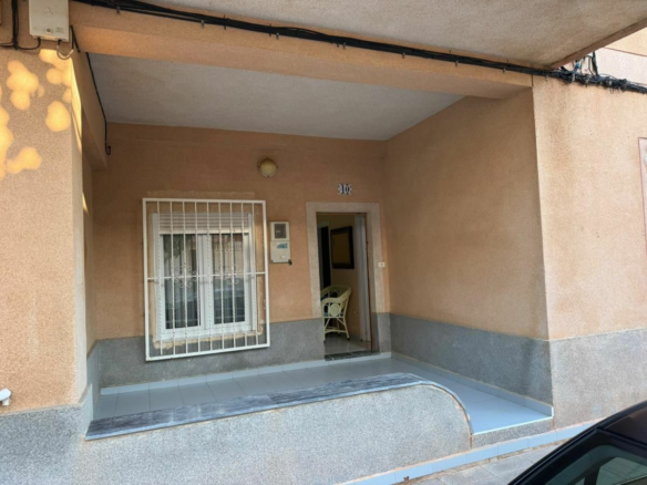 4-bedroom Apartment In Pilar De La Horadada, Spain (100 M²)