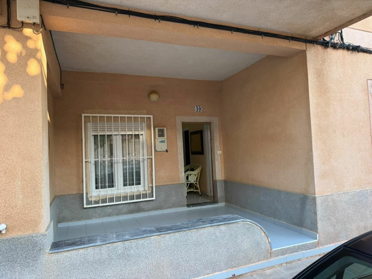 4-bedroom Apartment In Pilar De La Horadada, Spain (100 M²)