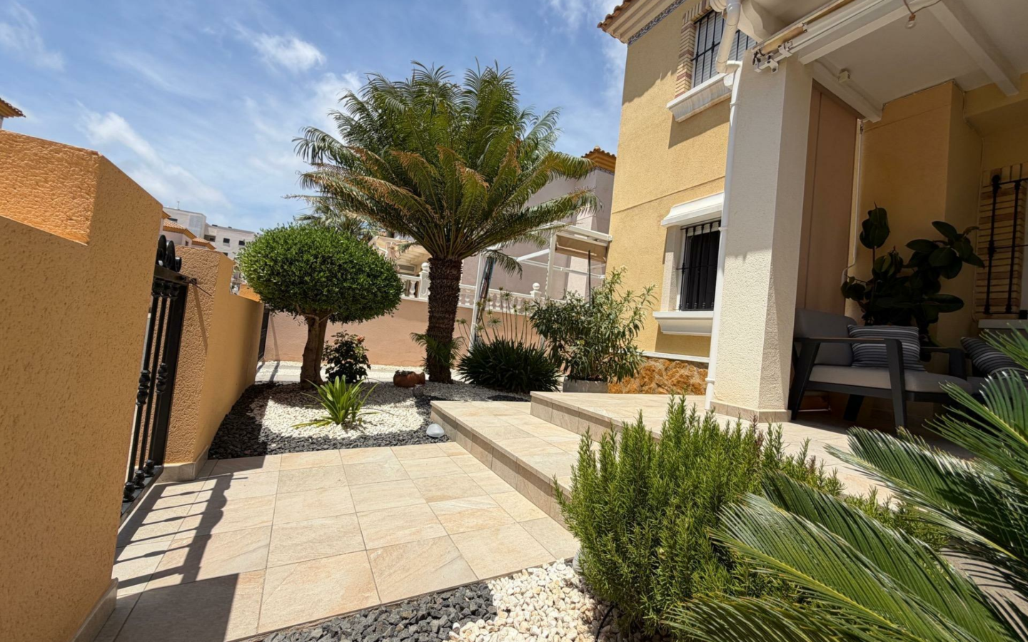 2-bedroom Bungalow In Orihuela Costa, Spain (60 M²)