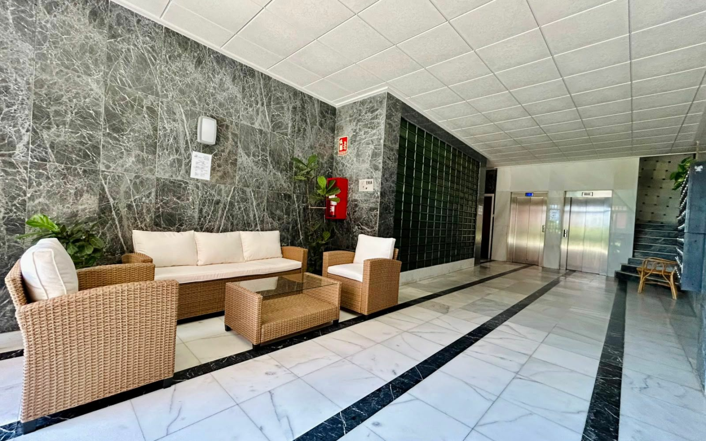 3-bedroom Apartment In Torrevieja, Spain (93 M²)