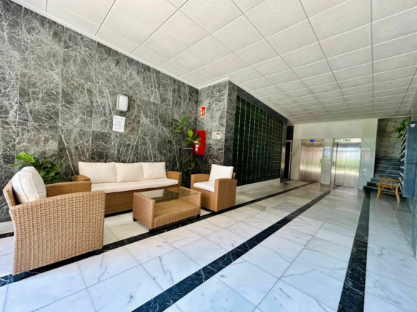 3-bedroom Apartment In Torrevieja, Spain (93 M²)