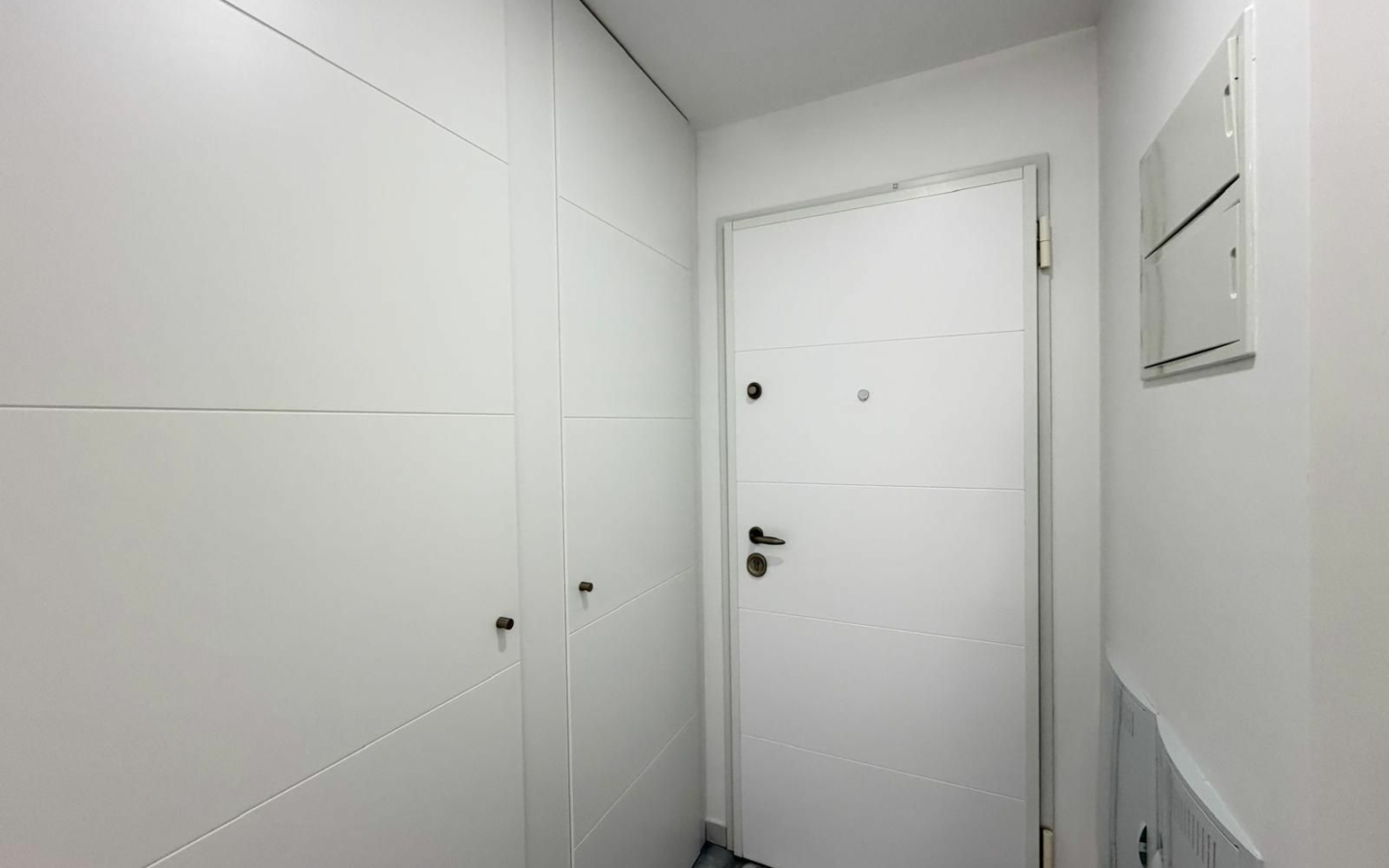 3-bedroom Apartment In Torrevieja, Spain (113 M²)