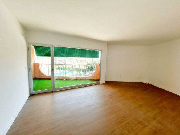 3-bedroom Apartment In Orihuela Costa, Spain (92 M²)
