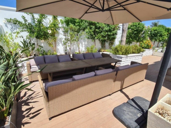 3-bedroom Villa In Almoradi, Spain (165 M²)
