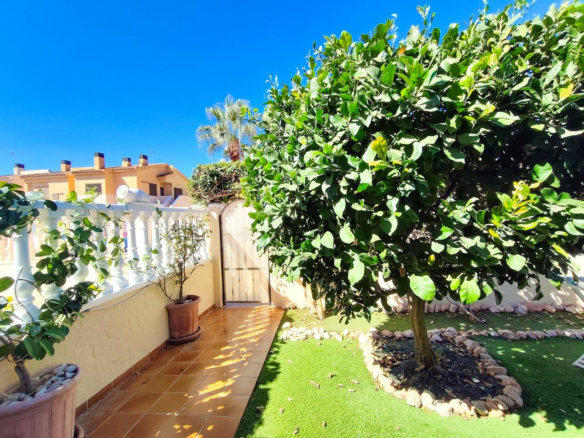 2-bedroom Apartment In Orihuela Costa, Spain (68 M²)
