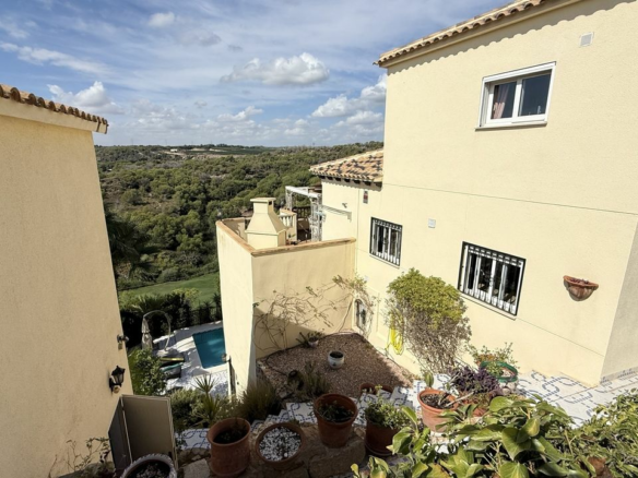 5-bedroom Villa In Orihuela Costa, Spain (214 M²)