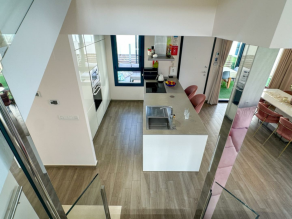 5-bedroom Villa In Torrevieja, Spain (250 M²)