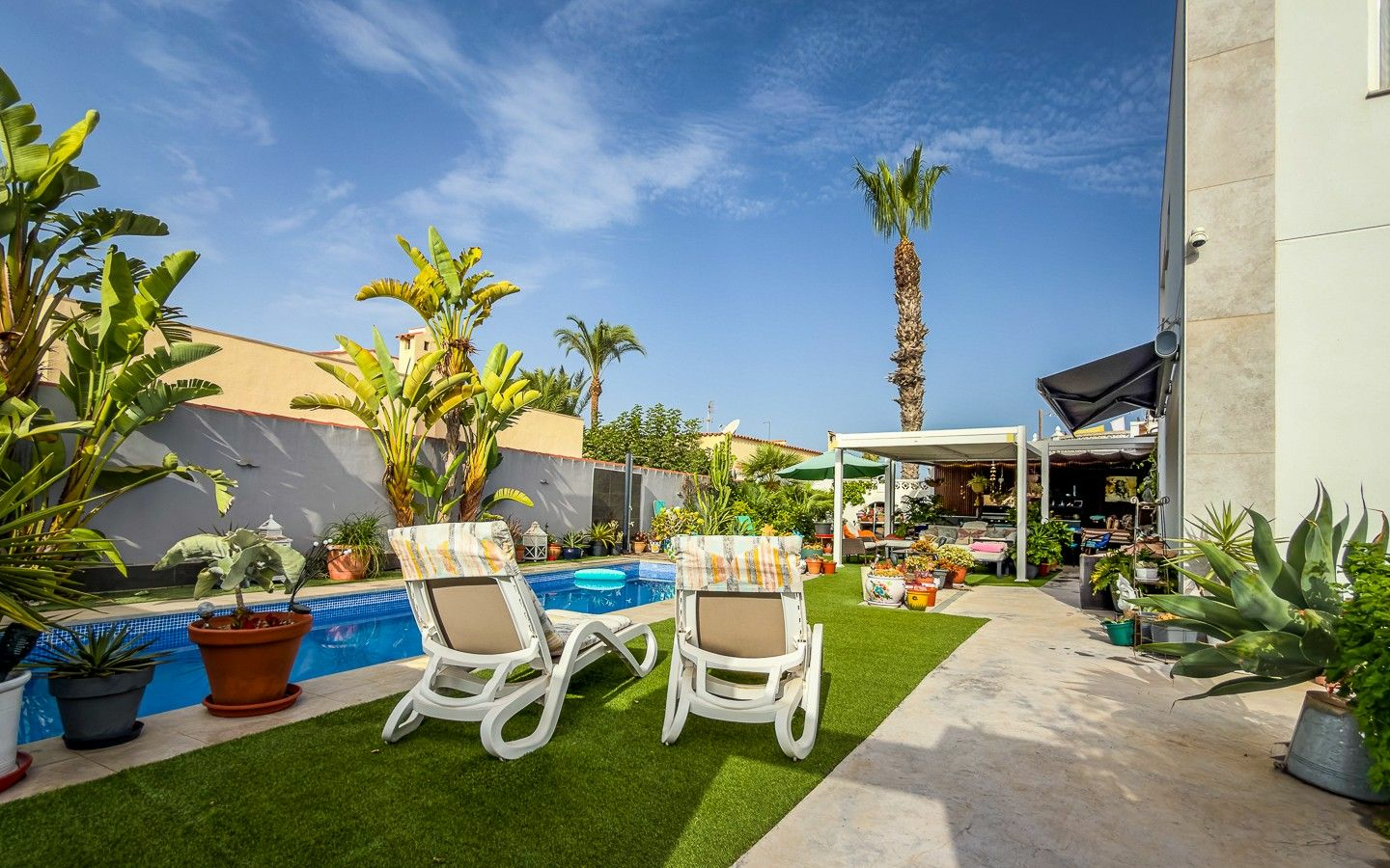 2-bedroom Villa In Torrevieja, Spain (130 M²)