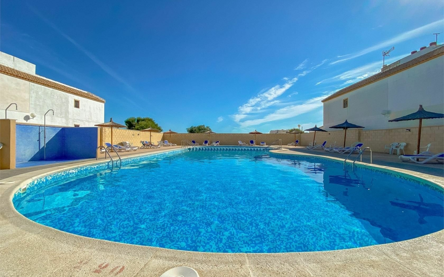 2-bedroom Bungalow In Torrevieja, Spain (55 M²)