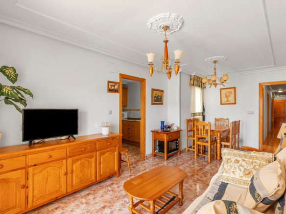 2-bedroom Apartment In Torrevieja, Spain (77 M²)