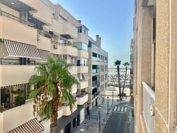 3-bedroom Apartment In Torrevieja, Spain (106 M²)
