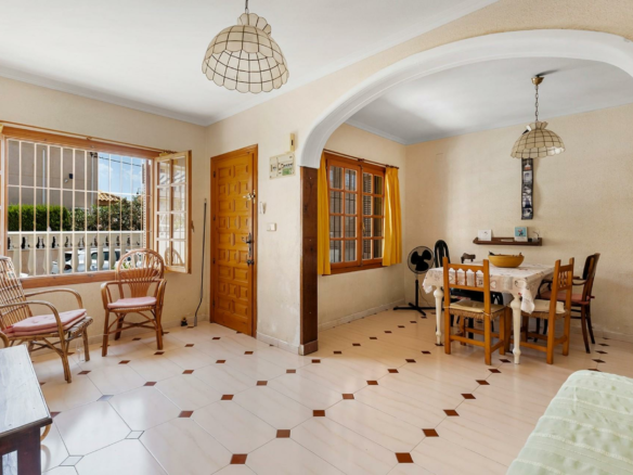 3-bedroom House In Torrevieja, Spain (99 M²)