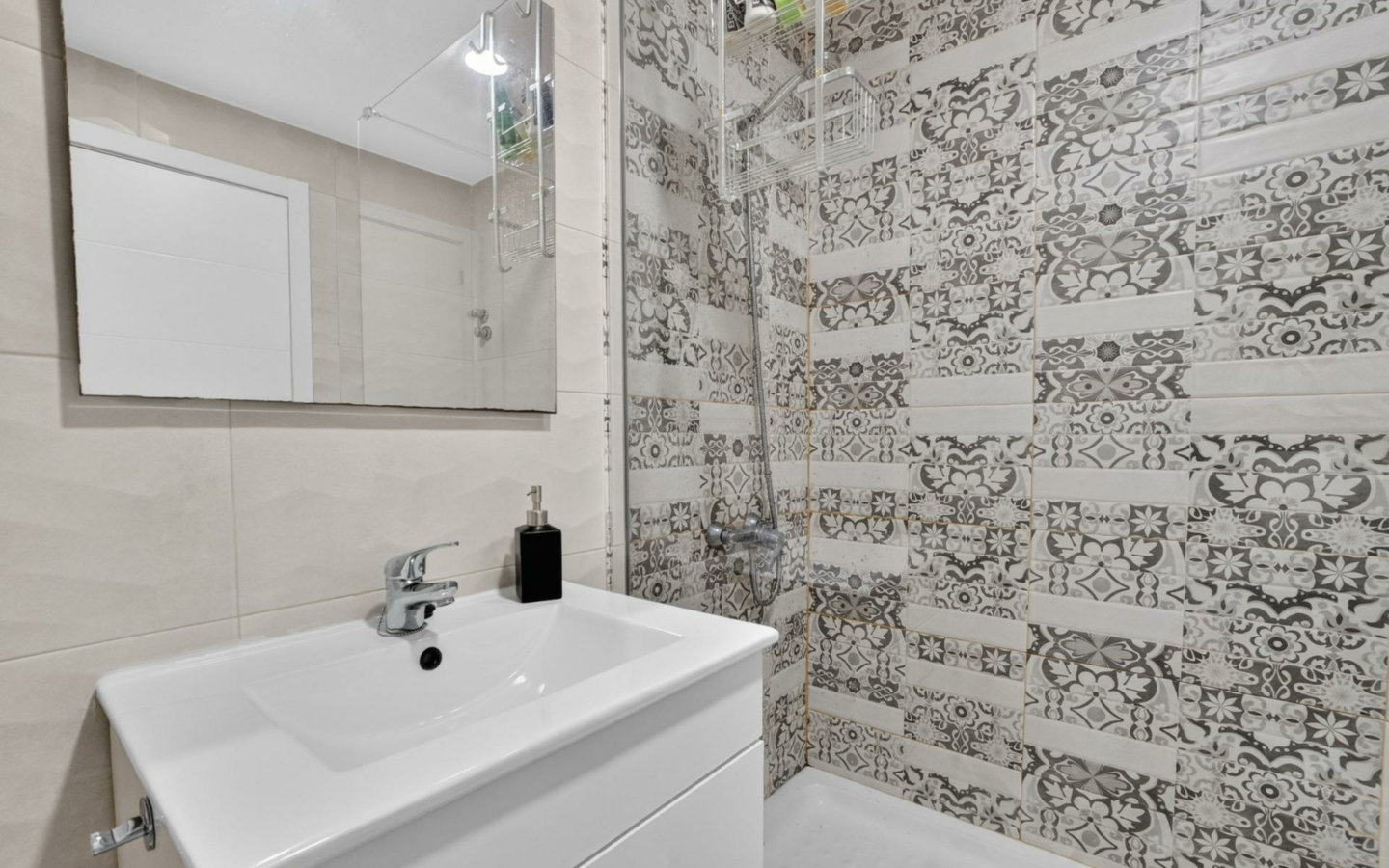 3-bedroom Apartment In Torrevieja, Spain (117 M²)