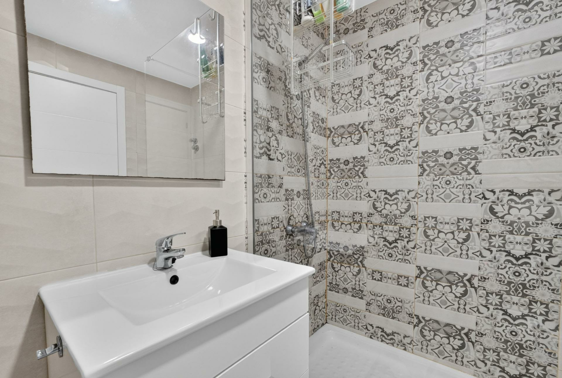 3-bedroom Apartment In Torrevieja, Spain (117 M²)