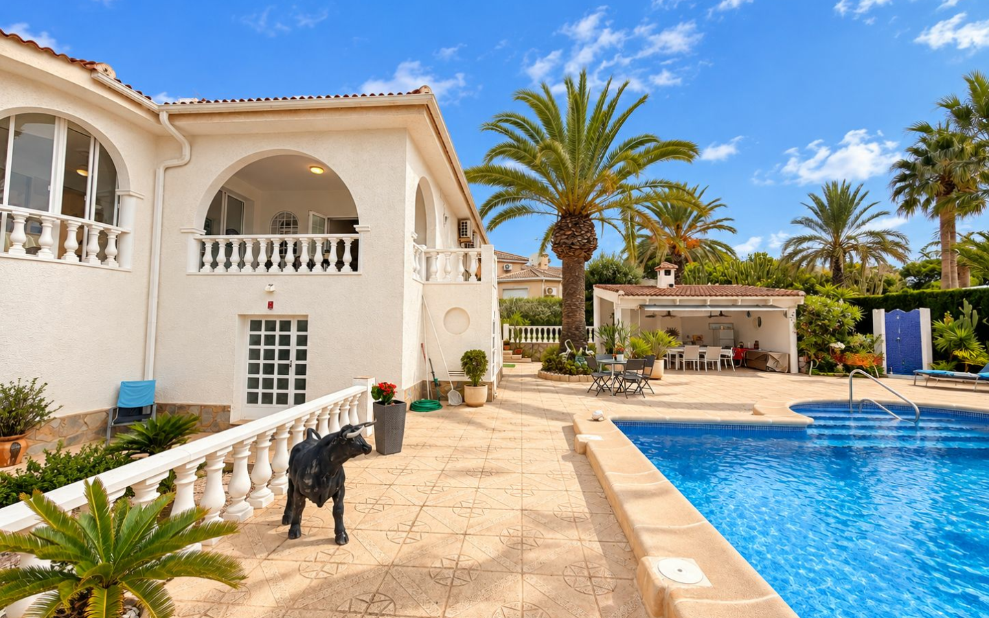 5-bedroom Villa In Rojales, Spain (344 M²)