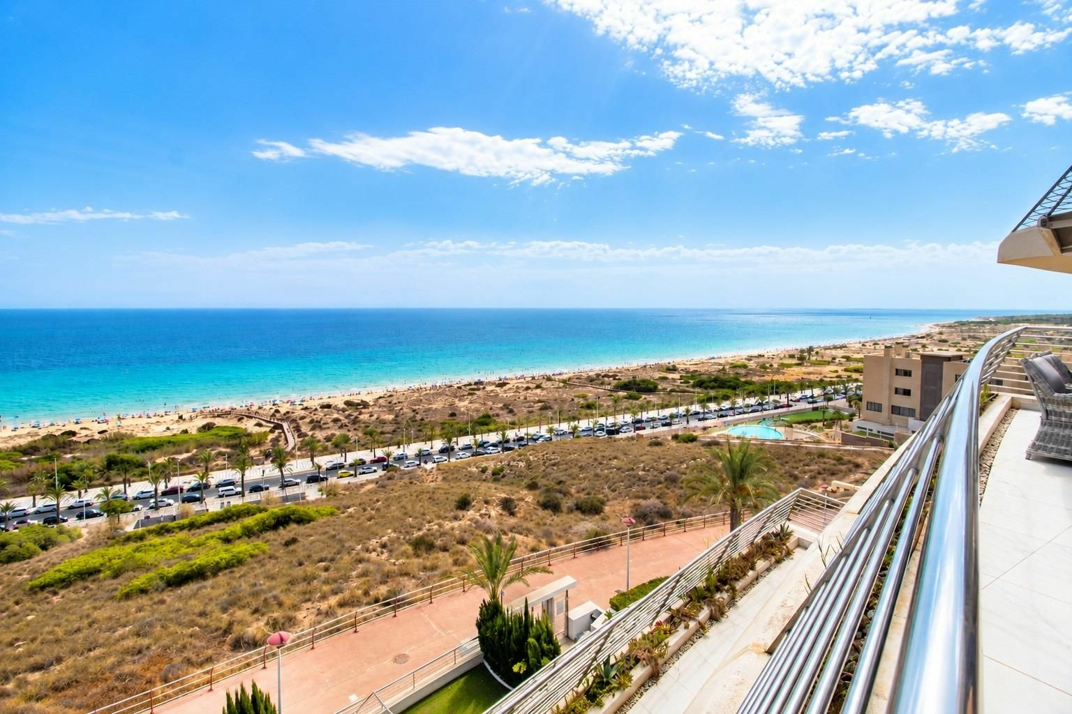 3-bedroom Apartment In Arenales Del Sol, Spain (153 M²)