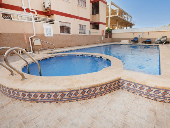 2-bedroom Bungalow In San Pedro Del Pinatar, Spain (63 M²)