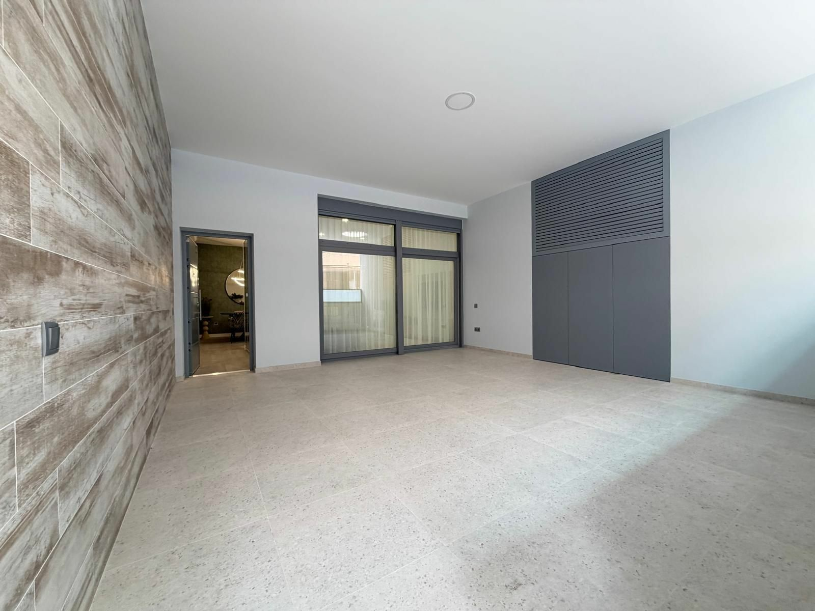 2-bedroom Apartment In Torrevieja, Spain (123 M²)