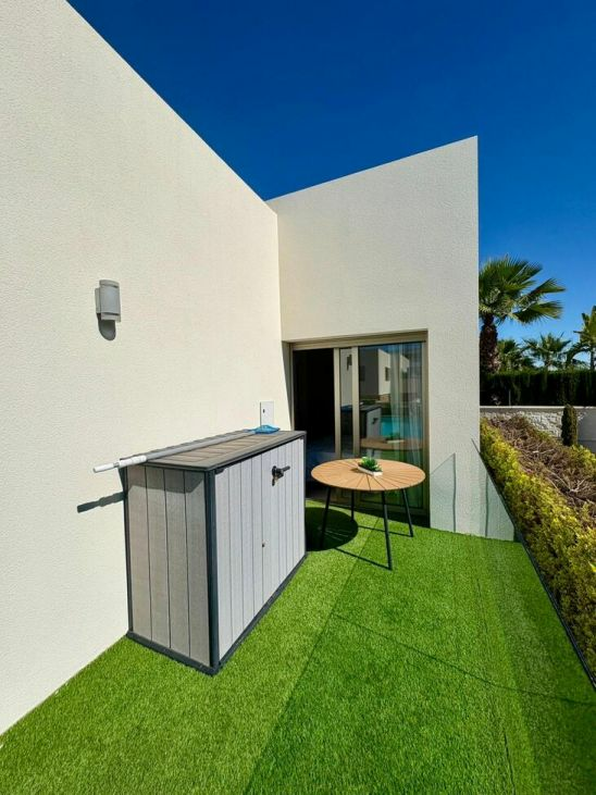 3-bedroom Villa In Benijofar, Spain (148 M²)