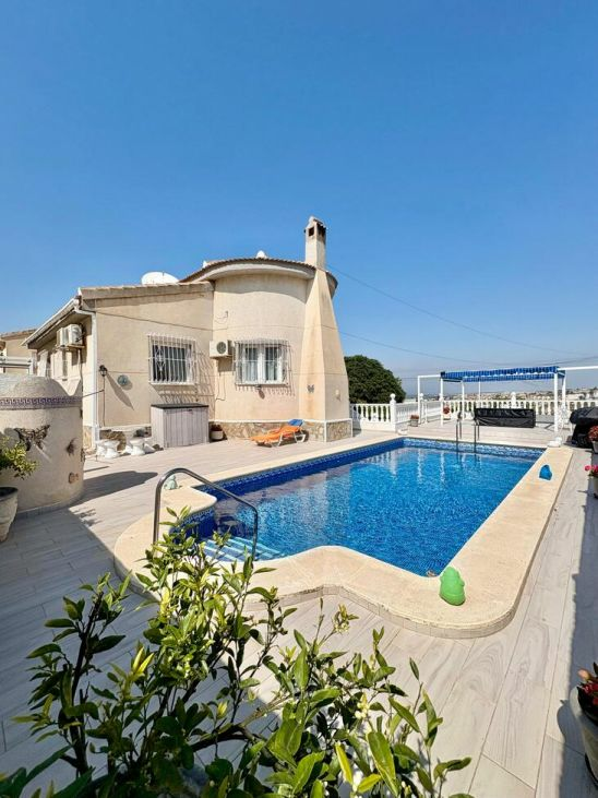 3-bedroom Villa In Formentera Del Segura, Spain (146 M²)