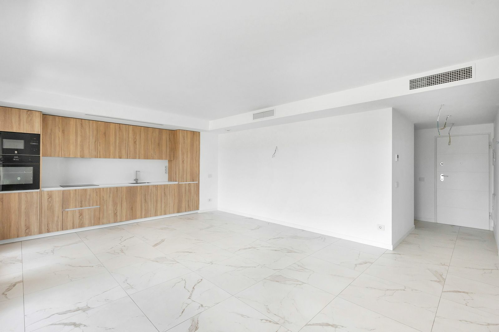 2-bedroom Apartment In Torrevieja, Spain (61 M²)