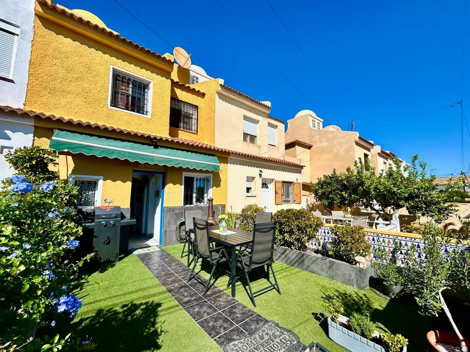 3-bedroom House In Torrevieja, Spain (77 M²)