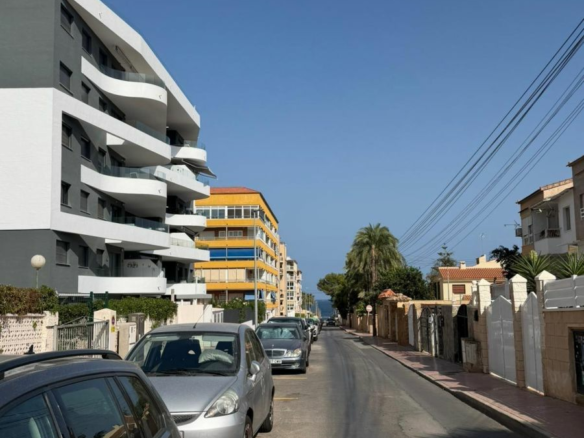 2-bedroom Apartment In Torrevieja, Spain (74 M²)