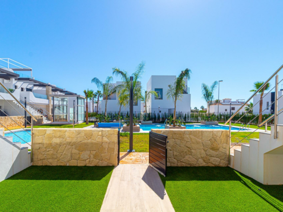 3-bedroom Apartment In Orihuela Costa, Spain (83 M²)