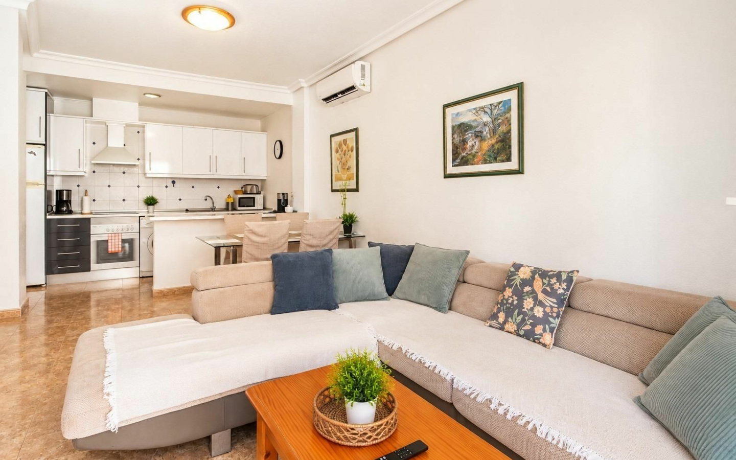 2-bedroom Apartment In Orihuela Costa, Spain (66 M²)