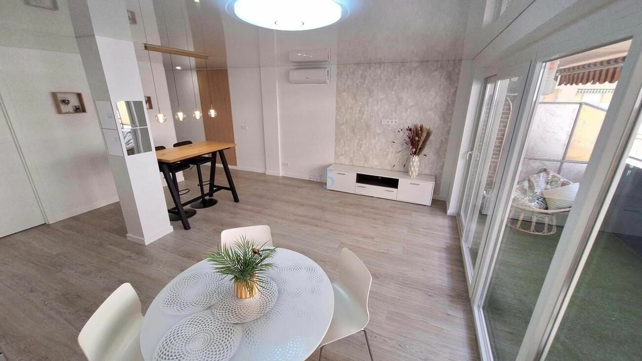 3-bedroom Apartment In Torrevieja, Spain