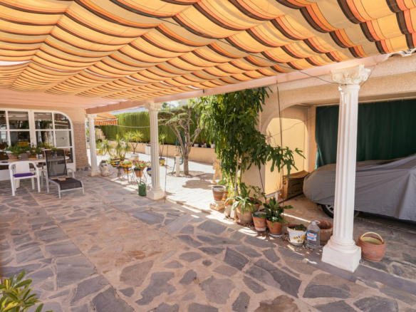 4-bedroom Villa In Orihuela Costa, Spain (180 M²)
