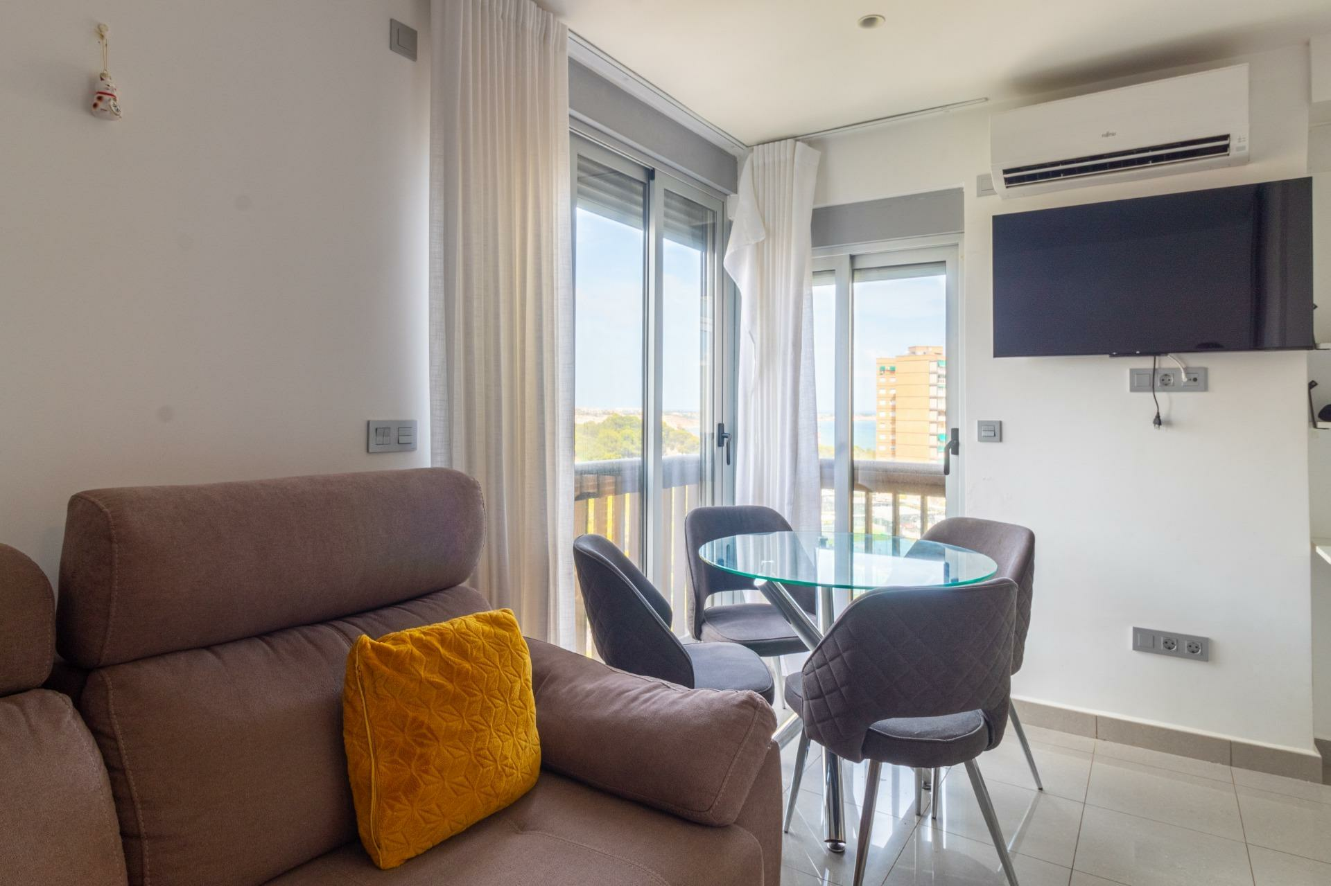 2-5-0dec07 1-bedroom Apartment In Orihuela Costa, Spain (47 M²)