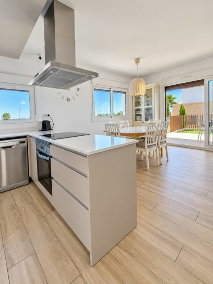 3-bedroom Apartment In Jacarilla, Spain