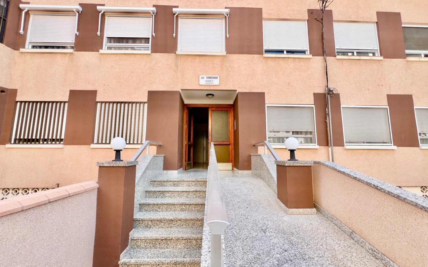 3-bedroom Apartment In Torrevieja, Spain (110 M²)