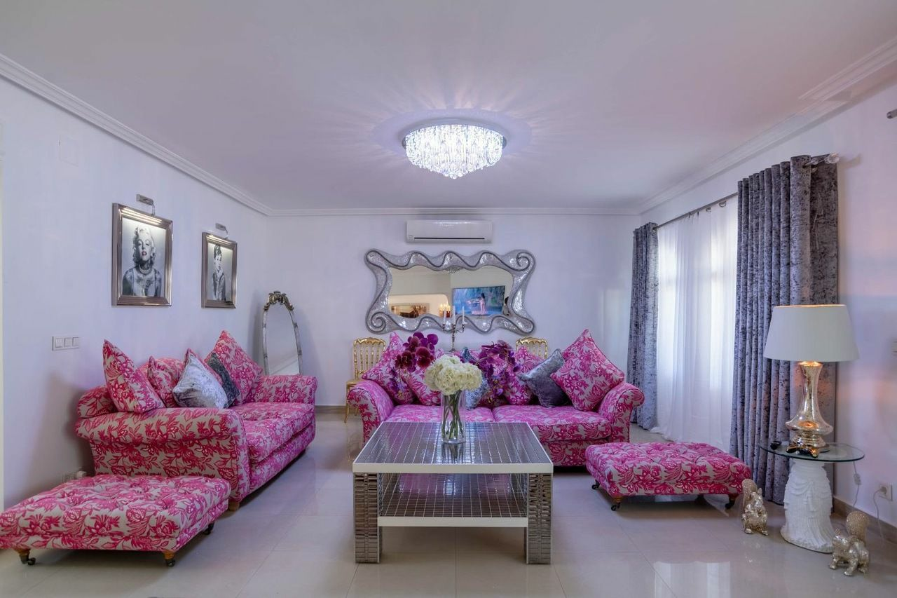 4-bedroom Villa In San Miguel De Salinas, Spain (302 M²)