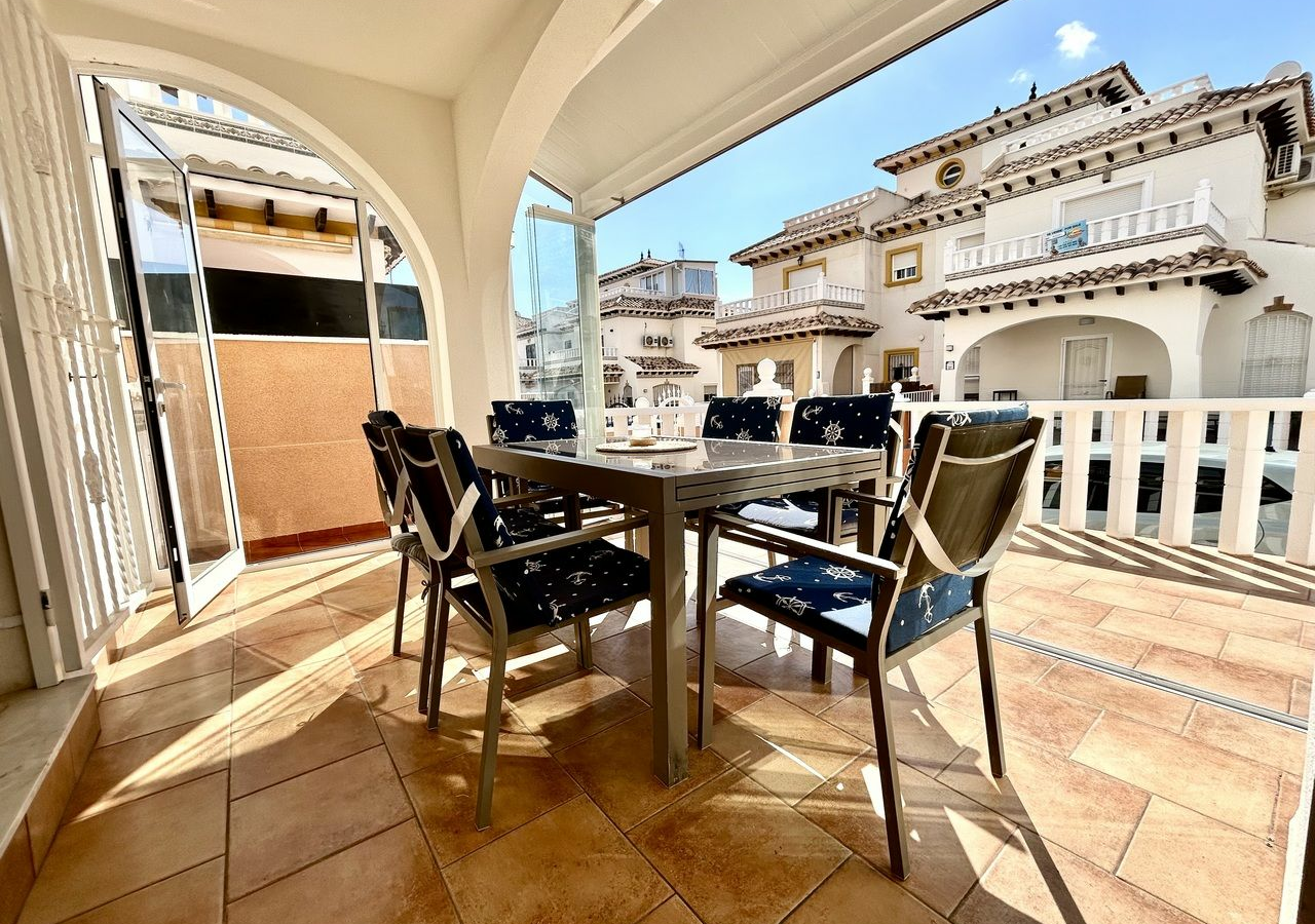 2-bedroom House In Cabo Roig, Spain (97 M²)