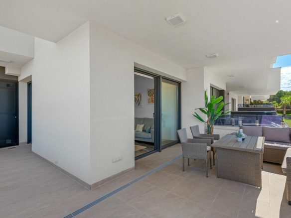 2-bedroom Apartment In Orihuela Costa, Spain (80 M²)