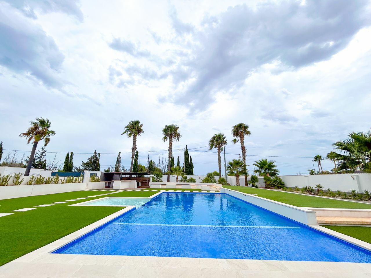 2-5-2d3ec3 8-bedroom Villa In Los Montesinos, Spain (377 M²)