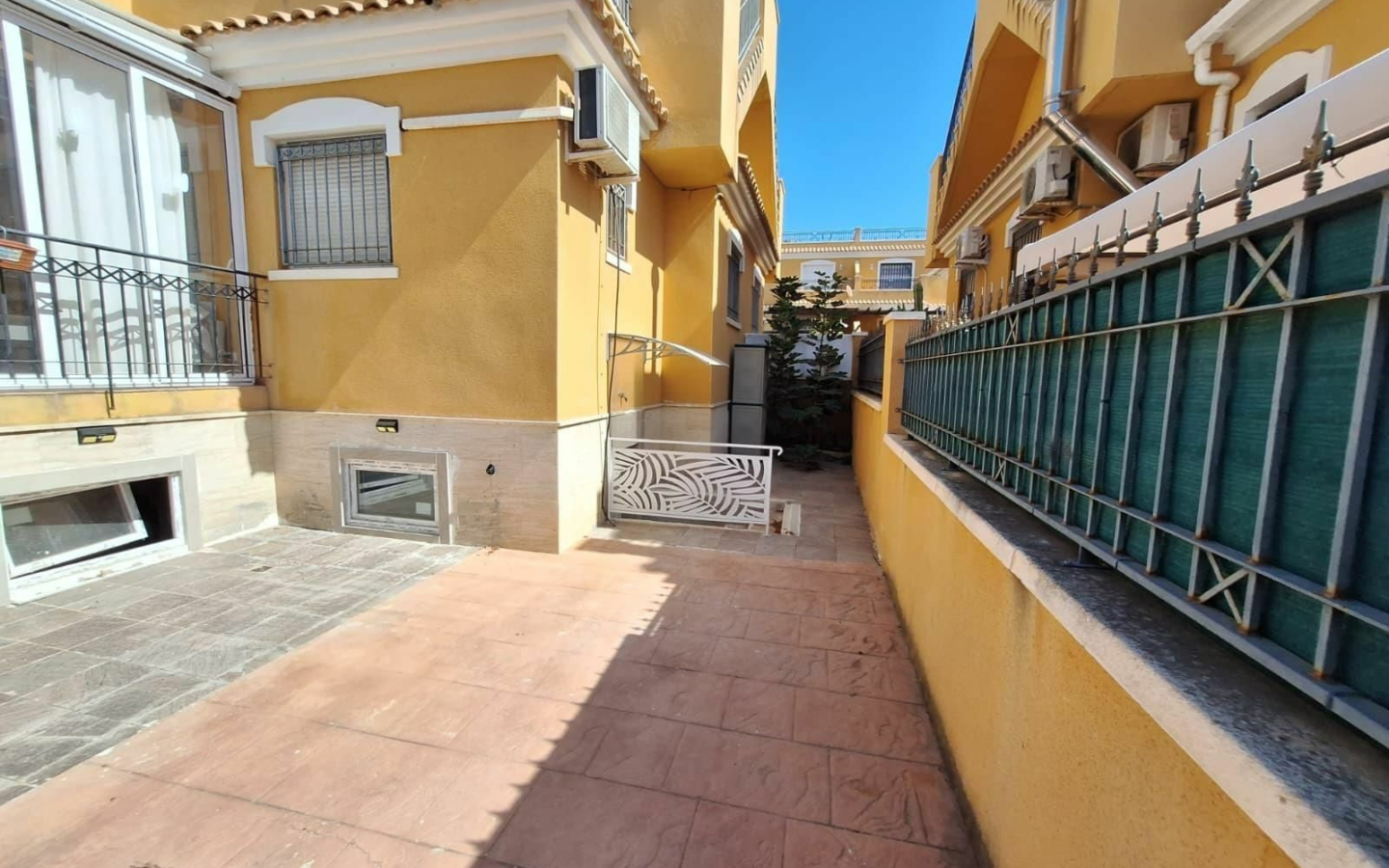 3-bedroom Duplex In Torrevieja, Spain (83 M²)