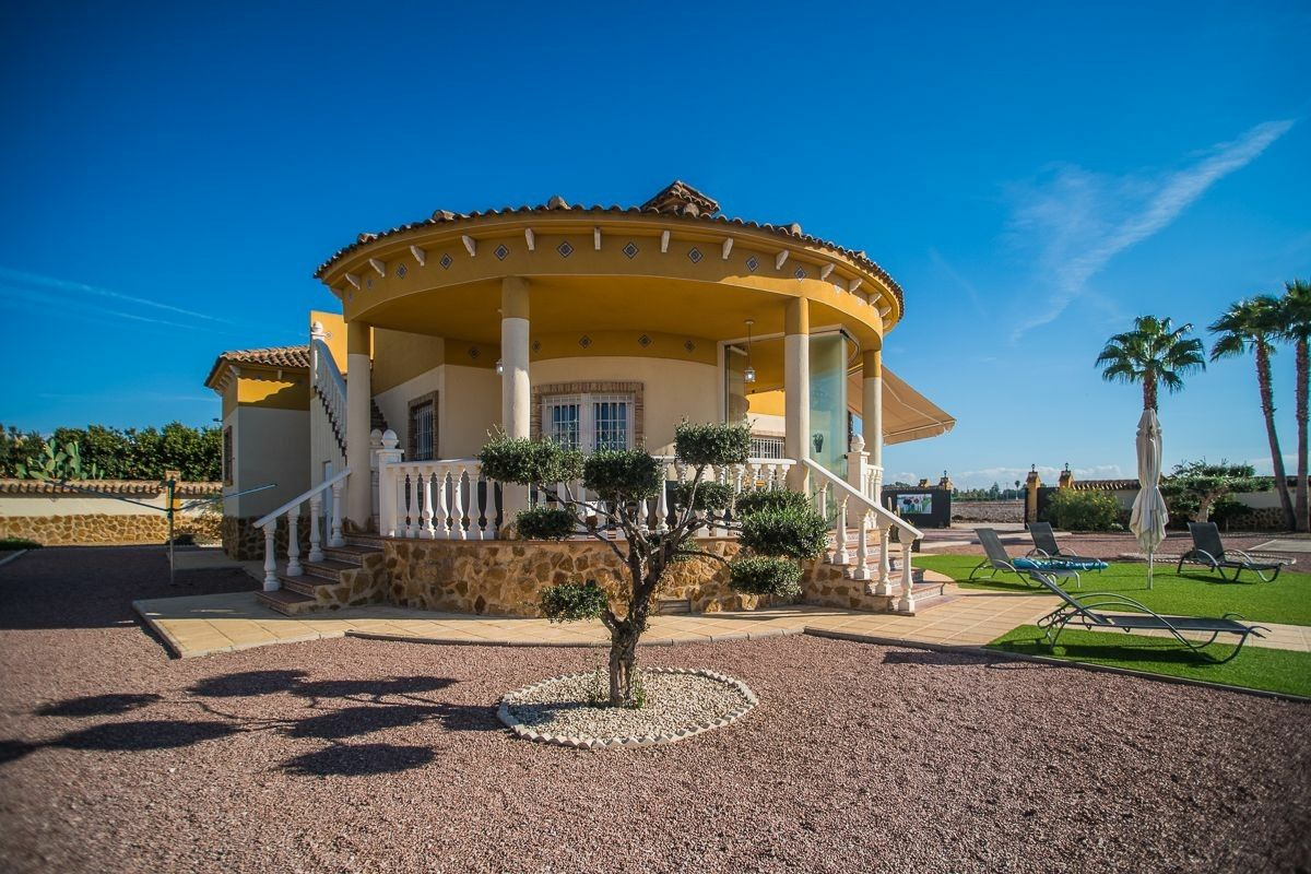 4-bedroom Villa In Catral, Spain (146 M²)