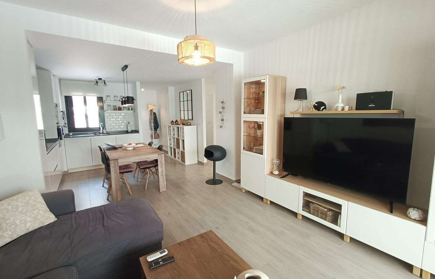 3-bedroom Apartment In San Miguel De Salinas, Spain (94 M²)