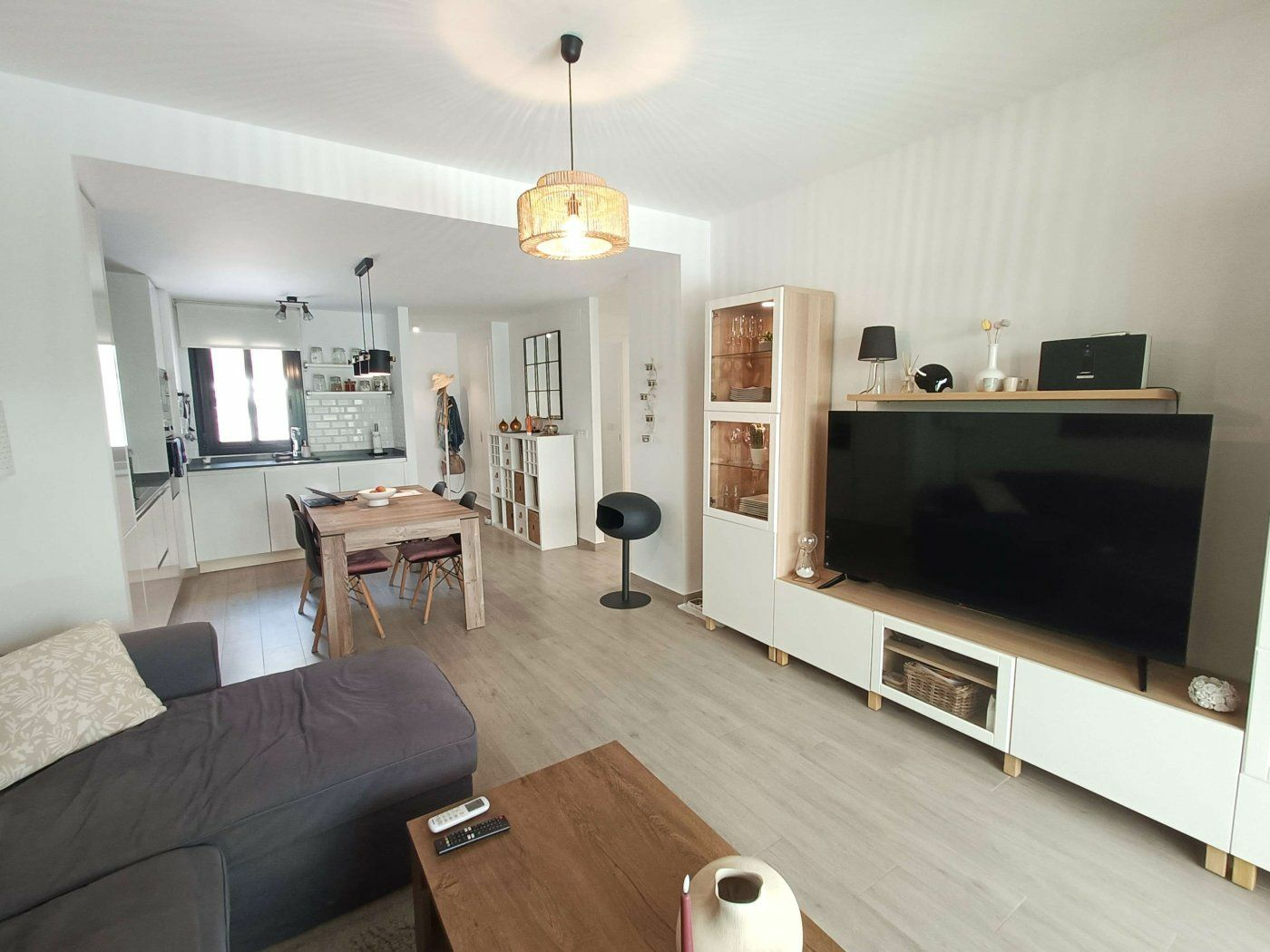 3-bedroom Apartment In San Miguel De Salinas, Spain (94 M²)