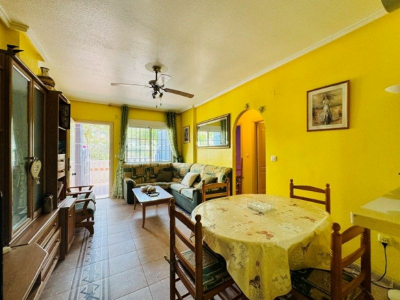 3-bedroom Apartment In Torrevieja, Spain (70 M²)