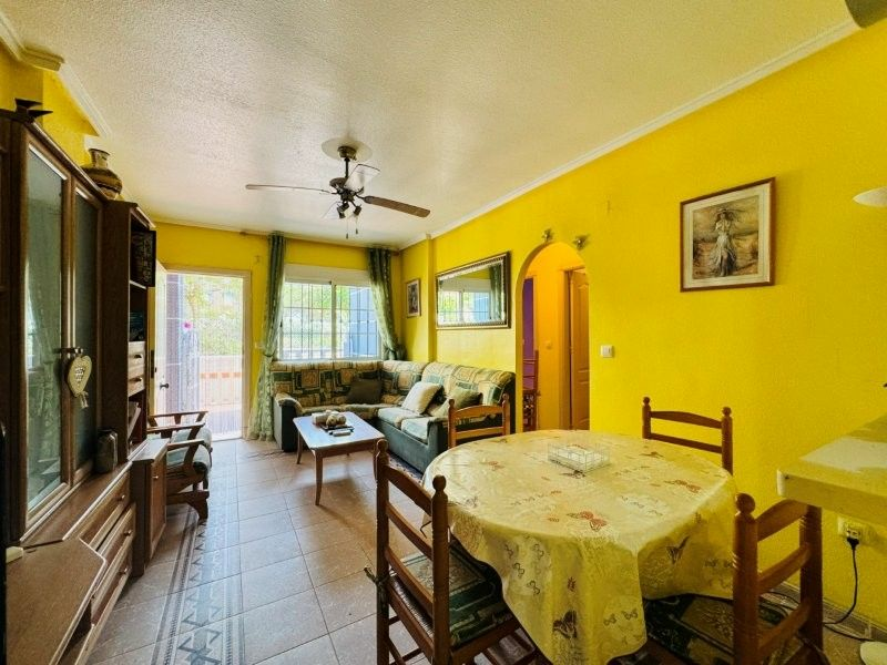 3-bedroom Apartment In Torrevieja, Spain (70 M²)