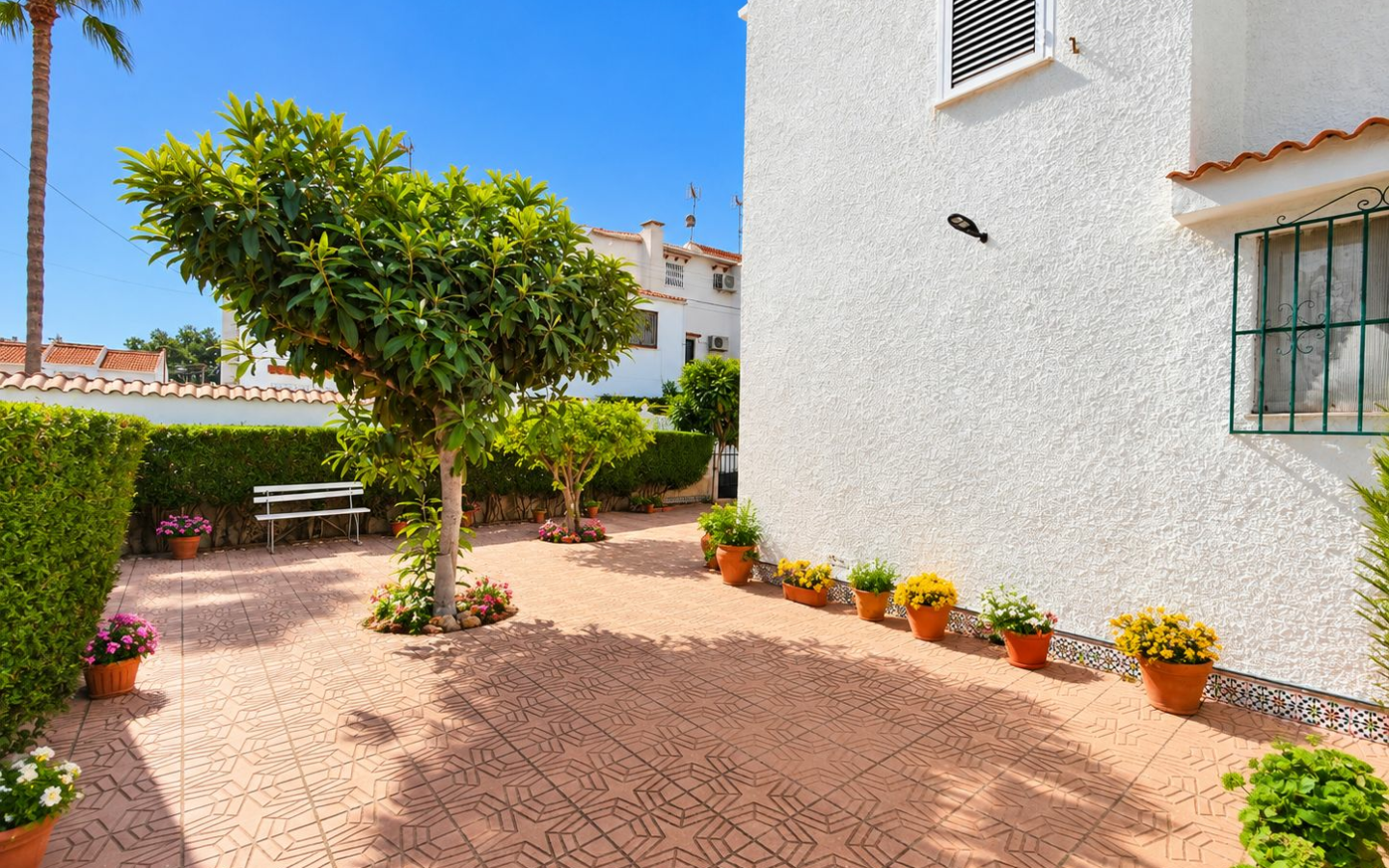 2-bedroom House In Torrevieja, Spain (70 M²)