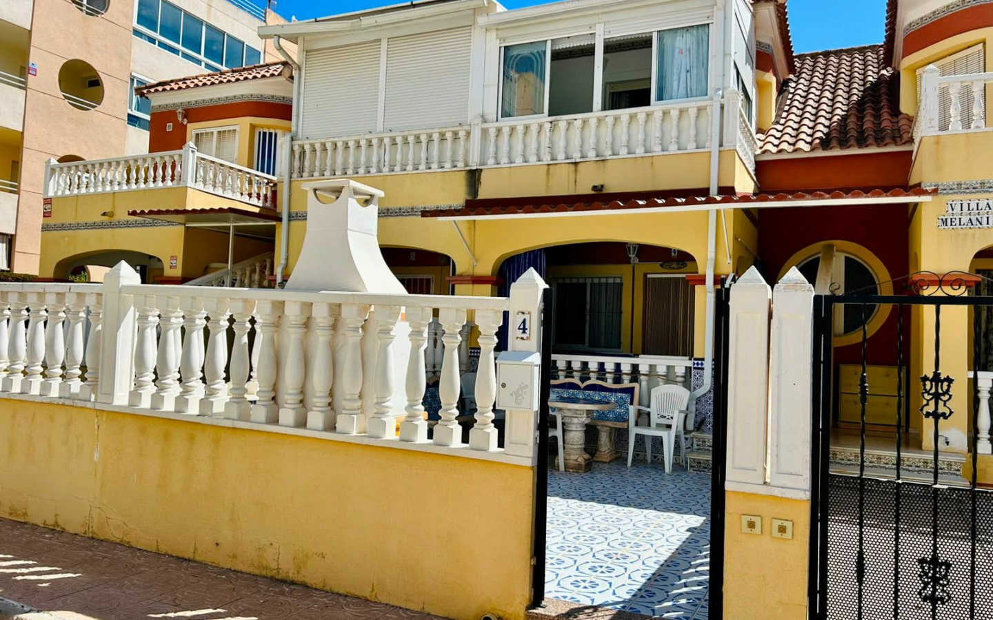 2-bedroom House In Torrevieja, Spain (64 M²)
