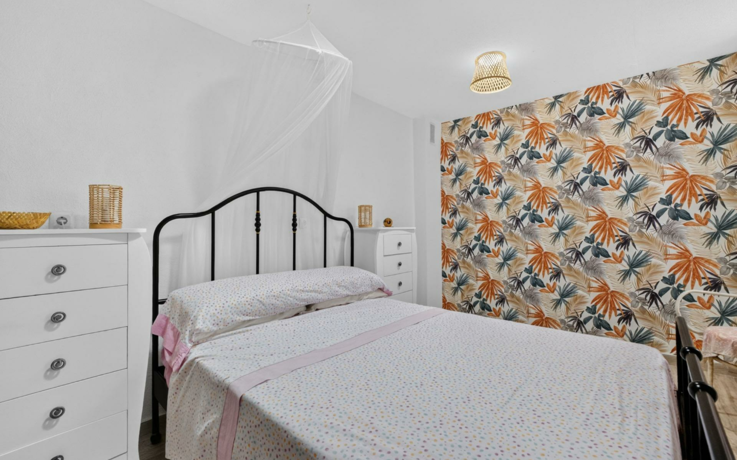 3-bedroom Apartment In Torrevieja, Spain (117 M²)
