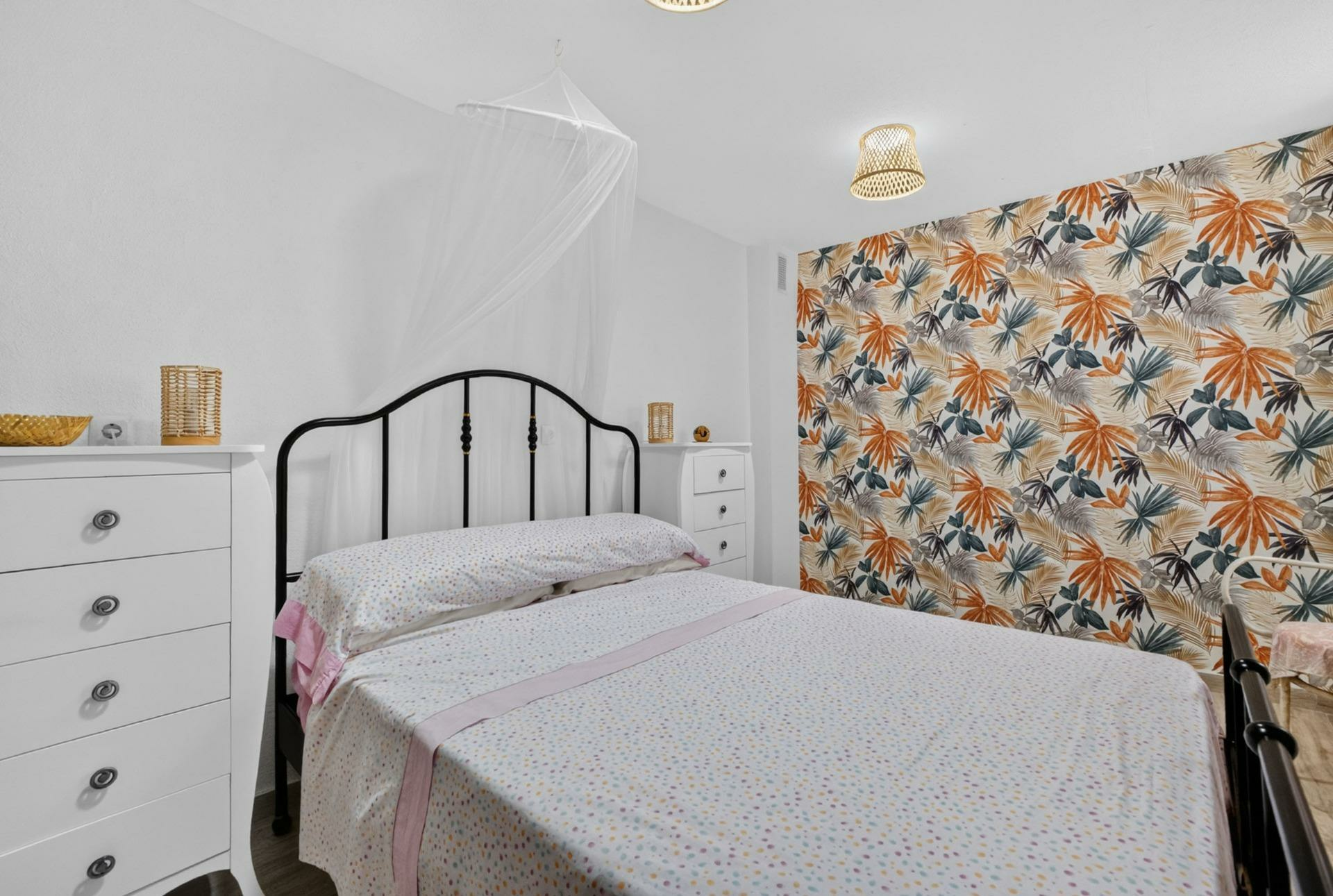 3-bedroom Apartment In Torrevieja, Spain (117 M²)